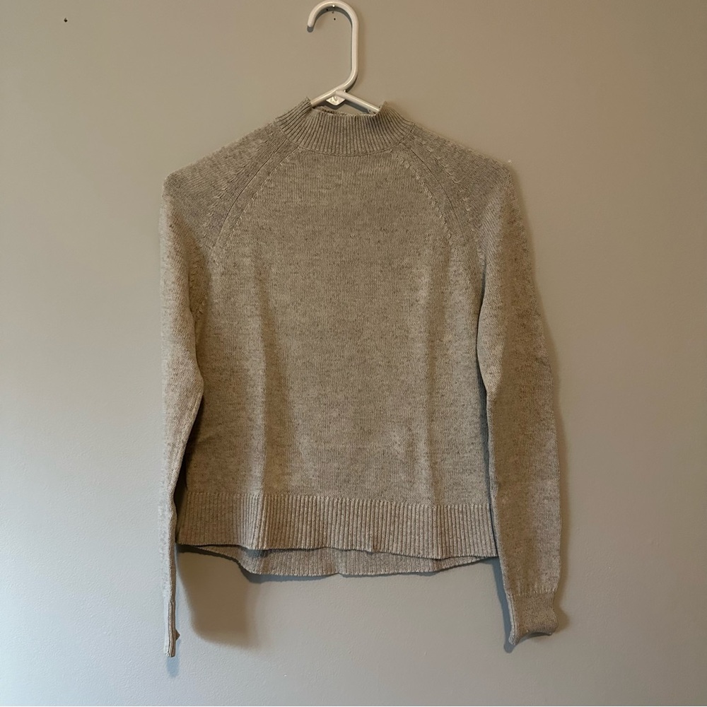 Everlane cotton mock neck crop sweater in heather gray, size xxs